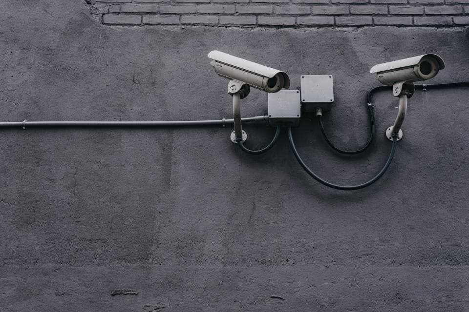 Có nên lắp camera an ninh cho nhà trọ không